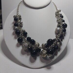 VTG Robert Rose Necklace Black and Silvertone 18"